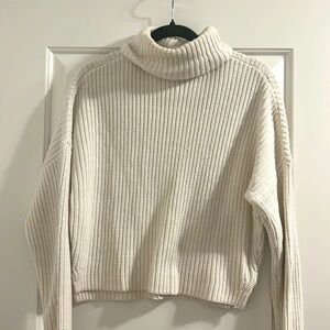 Super cute sweater. Very comfy.  Size Med.